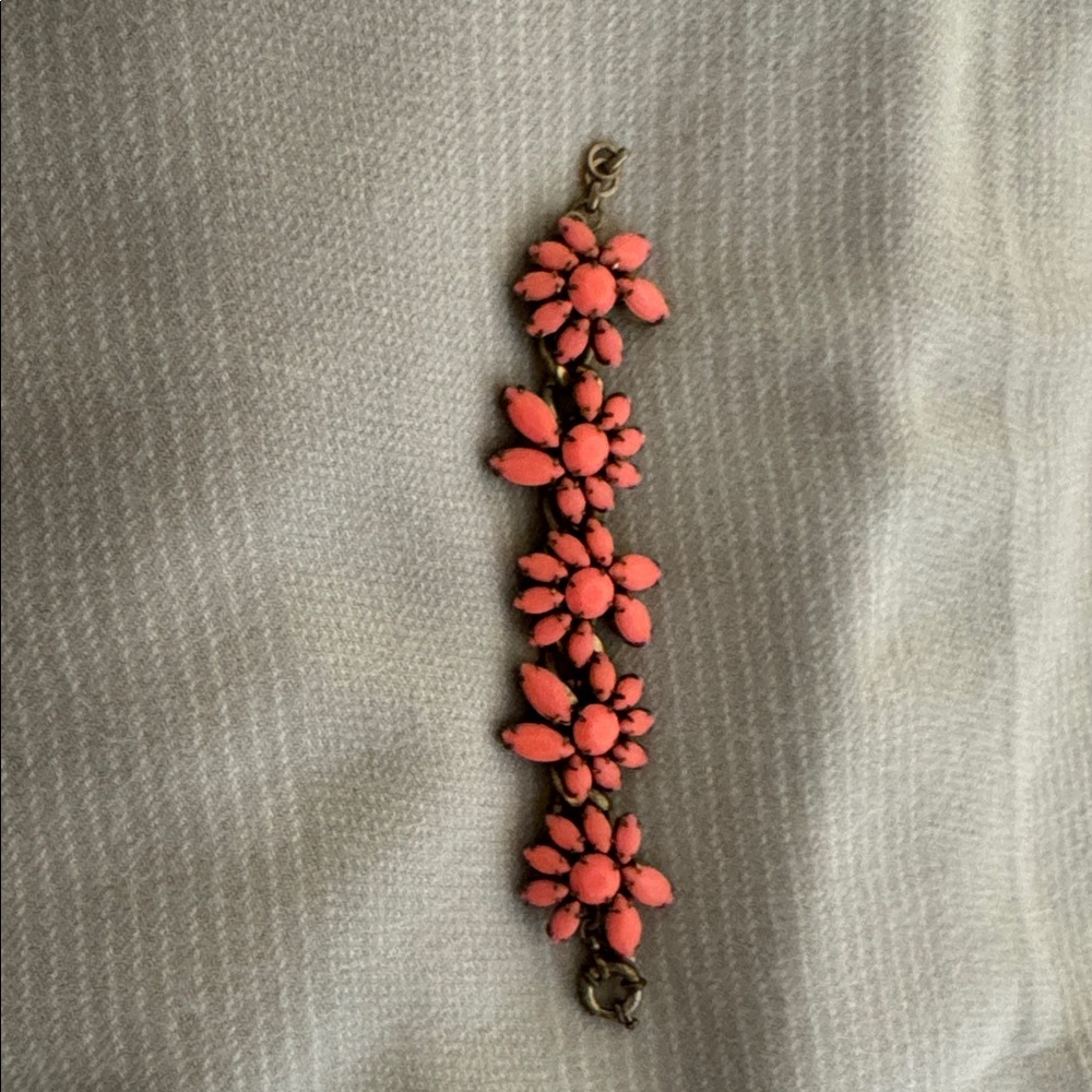 Coral floral bracelet JCrew measures 7 1/4 inches which